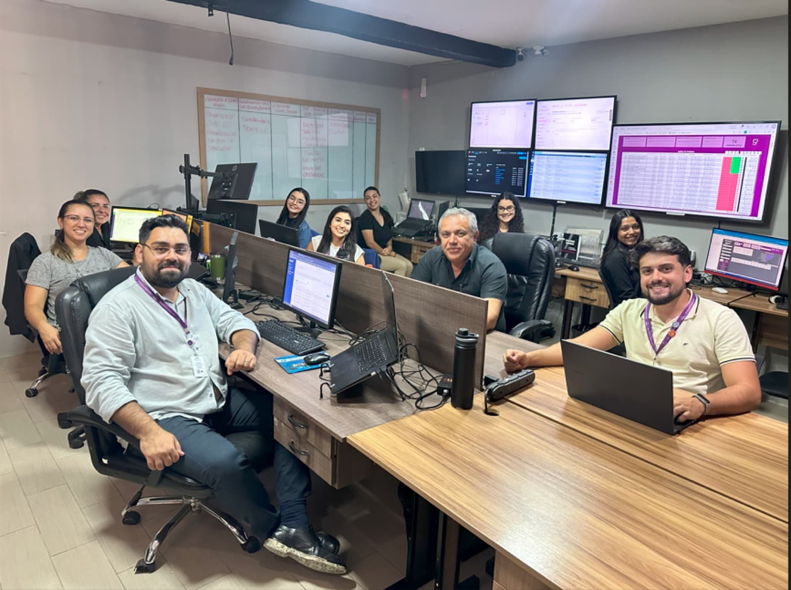 Equipe de suporte da franqueadora Trevo Açaí na central